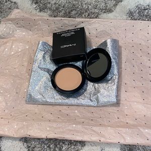 💋 New NC20 Mac Studio Fix Powder Foundation 💋